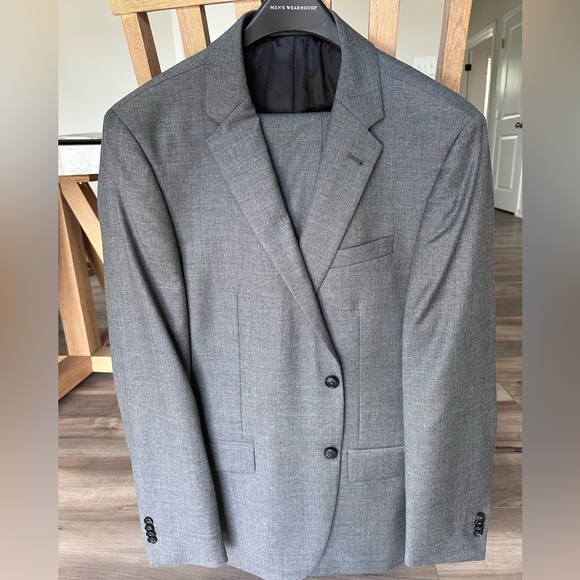 ❗️NWT JOE Joseph Abboud
Modern Fit Suit - Picture 6 of 8